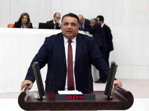  Çorum Milletvekili Oğuzhan Kaya’nın seçim aracı kaza yaptı: 4 yaralı 3