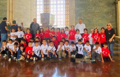  Osmancık 75.Yıl Cumhuriyet İlkokulu Ata’sını ziyaret etti 3