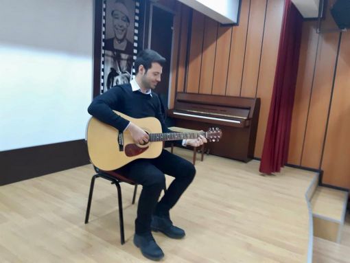  Çorum Osmancık Ömer Derindere Fen Lisesi'nden öğrencilere resim ve müzik kursu açıldı. 3