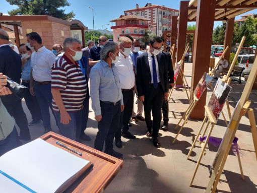 Osmancık'ta 15 Temmuz konulu fotoğraf sergisi açıldı 4