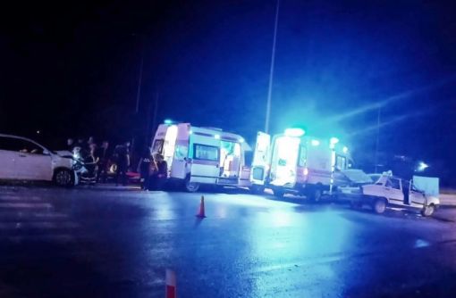  Osmancık’ta iki otomobil çarpıştı yaralılar var 5