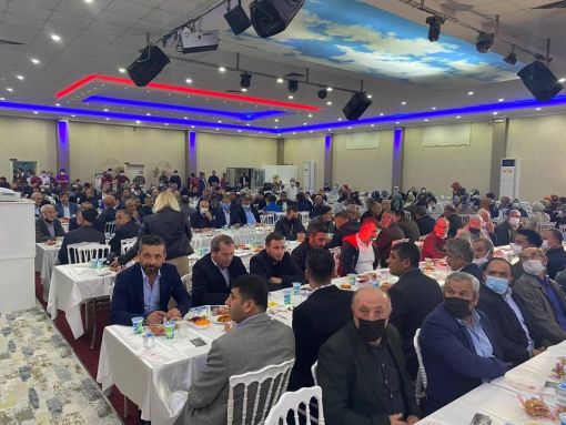  Osmancık'ta AK Parti liler yemekte buluştu 7