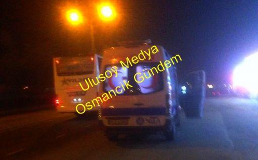  Osmancık'ta ambulansla otomobil çarpıştı 3