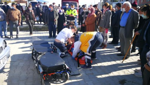  Osmancık'ta annesi otomobilin çarptığı genç kızının başından ayrılmadı 6