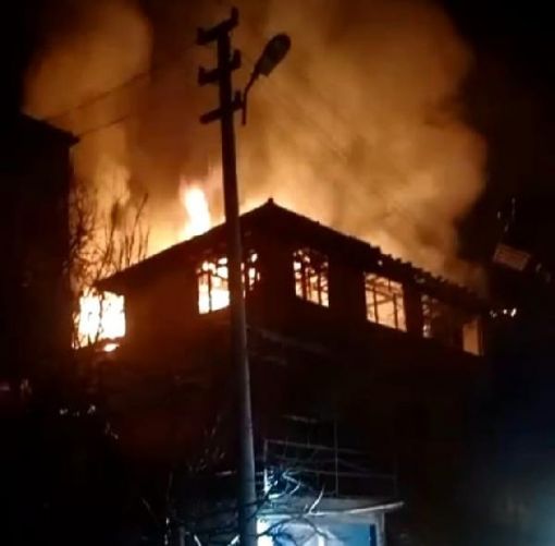  Osmancık'ta iki katlı evde yangın çıktı 1