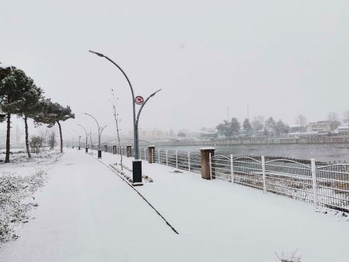 Osmancık'ta kar sevinci 5