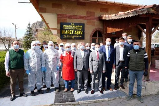  Osmancık'ta ki 590 yıllık imarethanede bu kez evden çıkamayanlar için yemek kaynıyor 3