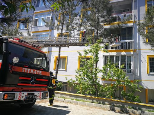 Osmancık’ta bir apartmanda çıkan yangın korkuttu 3