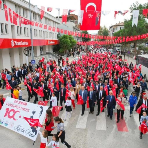  Osmancık’ta Cumhuriyetimizin 100. yılı yürüyüşü düzenlendi 5