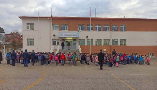  Osmancık’ta ki okullarda 1 dakikalık saygı duruşunda bulunuldu 3