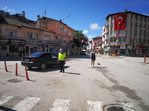  Osmancık’ta sokağa çıkma yasağında polis denetimi 1