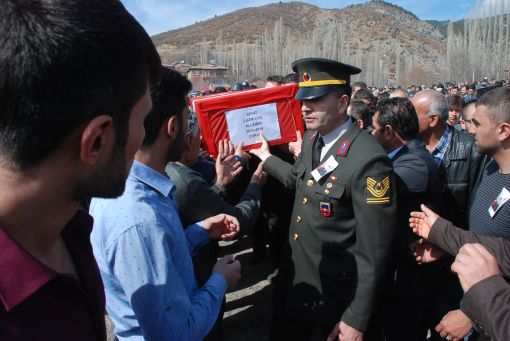  Şehit Uzman Çavuş Ali Şirin, gözyaşlarıyla uğurlandı