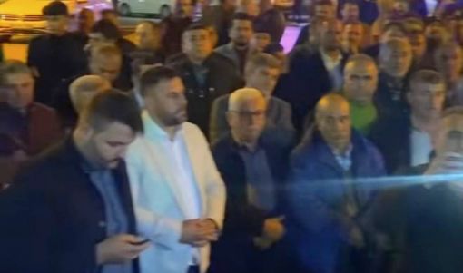  Kaya Osmancık'ta  Seçim bürosu açılışına katılarak vatandaşlarla bayramlaştı 11