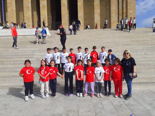  Osmancık 75.Yıl Cumhuriyet İlkokulu Ata’sını ziyaret etti 11