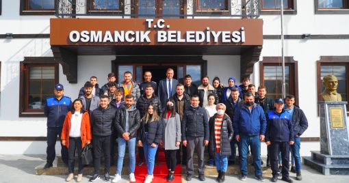  Osmancık Belediyesi ile MYO arasında temizlik dayanışması 1