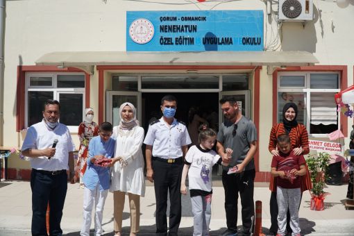 Osmancık Nenehatun Özel Eğitim Uygulama Merkezi Okulu mezuniyet sevinci 1