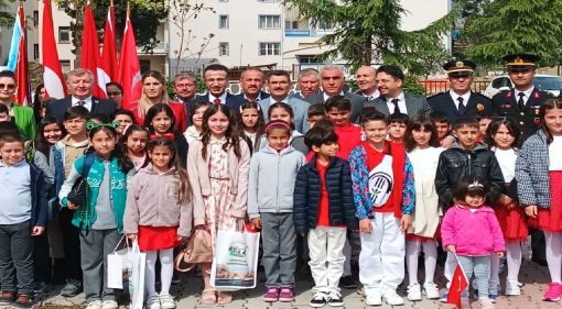  Osmancık'ta 23 Nisan Ulusal Egemenlik ve Çocuk Bayramı coşku ile kutlandı 10