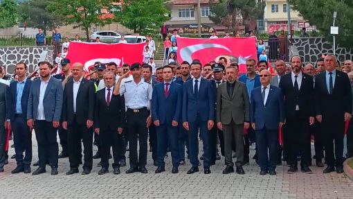  Osmancık'ta Atatürk anıtına çelenk sunma programı yapıldı 9