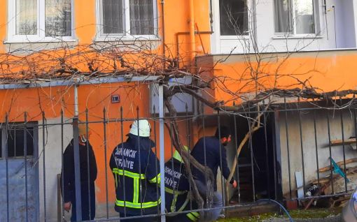  Osmancık'ta elektrik kontağından çıkan yangın korkuttu 4