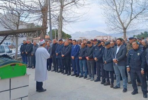  Osmancık'ta Emekli öğretmen Akcan toprağa verildi