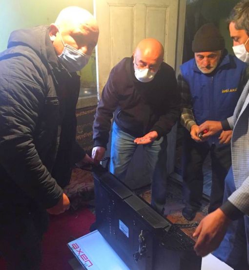 Osmancık'ta emeklilerdenihtiyaç sahiplerine yardım kampanyası 6