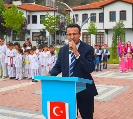  Osmancık'ta Halk Eğitimi Merkezi Sergisi göz doldurdu 3