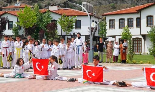  Osmancık'ta Halk Eğitimi Merkezi Sergisi göz doldurdu 9