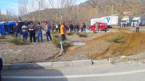  Osmancık'ta İki tır çarpıştı D-100 Karayolu Araç trafiğine kapandı