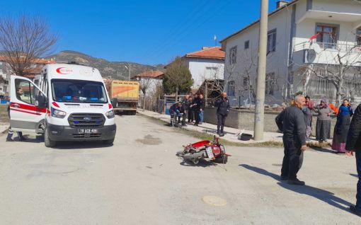  Osmancık'ta Motosiklet hafriyat kamyonu ile  çarpıştı 2 yaralı 2