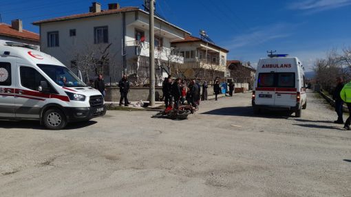  Osmancık'ta Motosiklet hafriyat kamyonu ile  çarpıştı 2 yaralı 5
