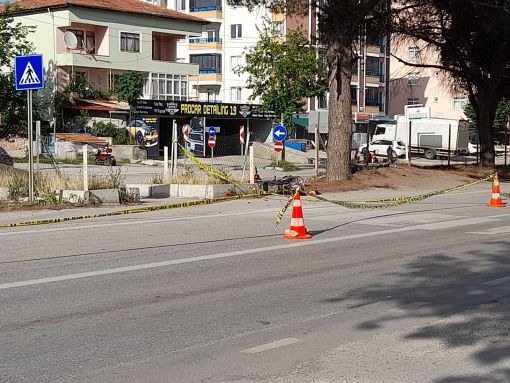  Osmancık'ta Motosikletle elektrikli bisiklet çarpıştı 2 yaralı 3