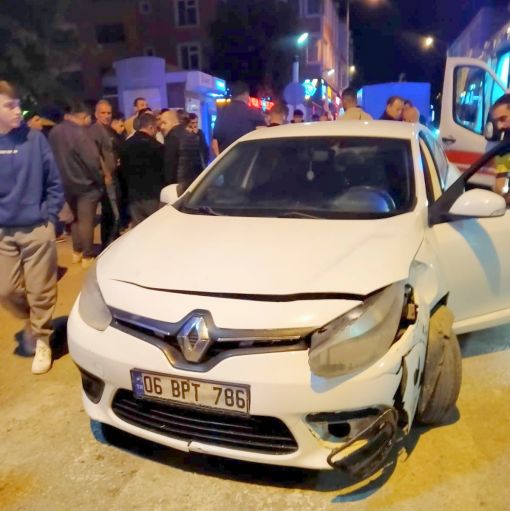  Osmancık'ta motosikletle otomobil çarpıştı 1 yaralı 5