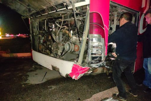  Osmancık'ta yine aynı kavşak yine otobüs kazası 6 yaralı 3