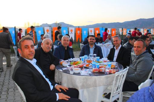  Osmancık’ta  AK Parti Teşkilatının  Vefa İftarında buluştular 6