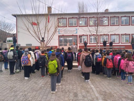  Osmancık’ta ki okullarda 1 dakikalık saygı duruşunda bulunuldu 1