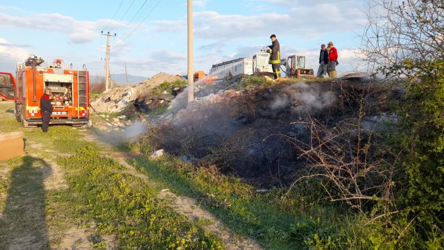 Osmancık 'ta akaryakıt istasyonu ardında çıkan yangın korkuttu